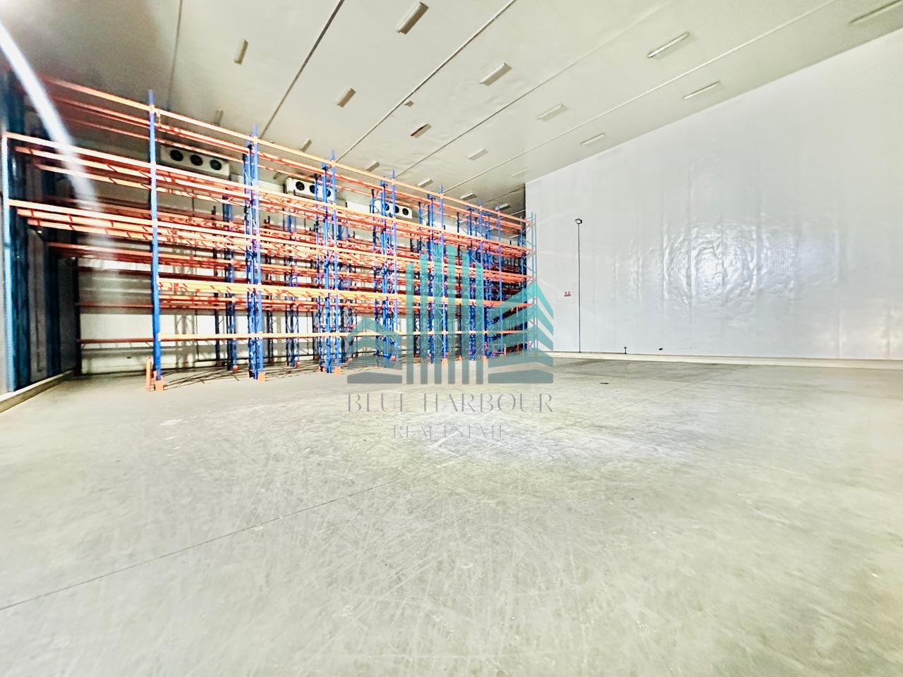 COLDSTORE WITH 93 KW POWER | READY TO USE | WITH MEZZANINE AND RACKS