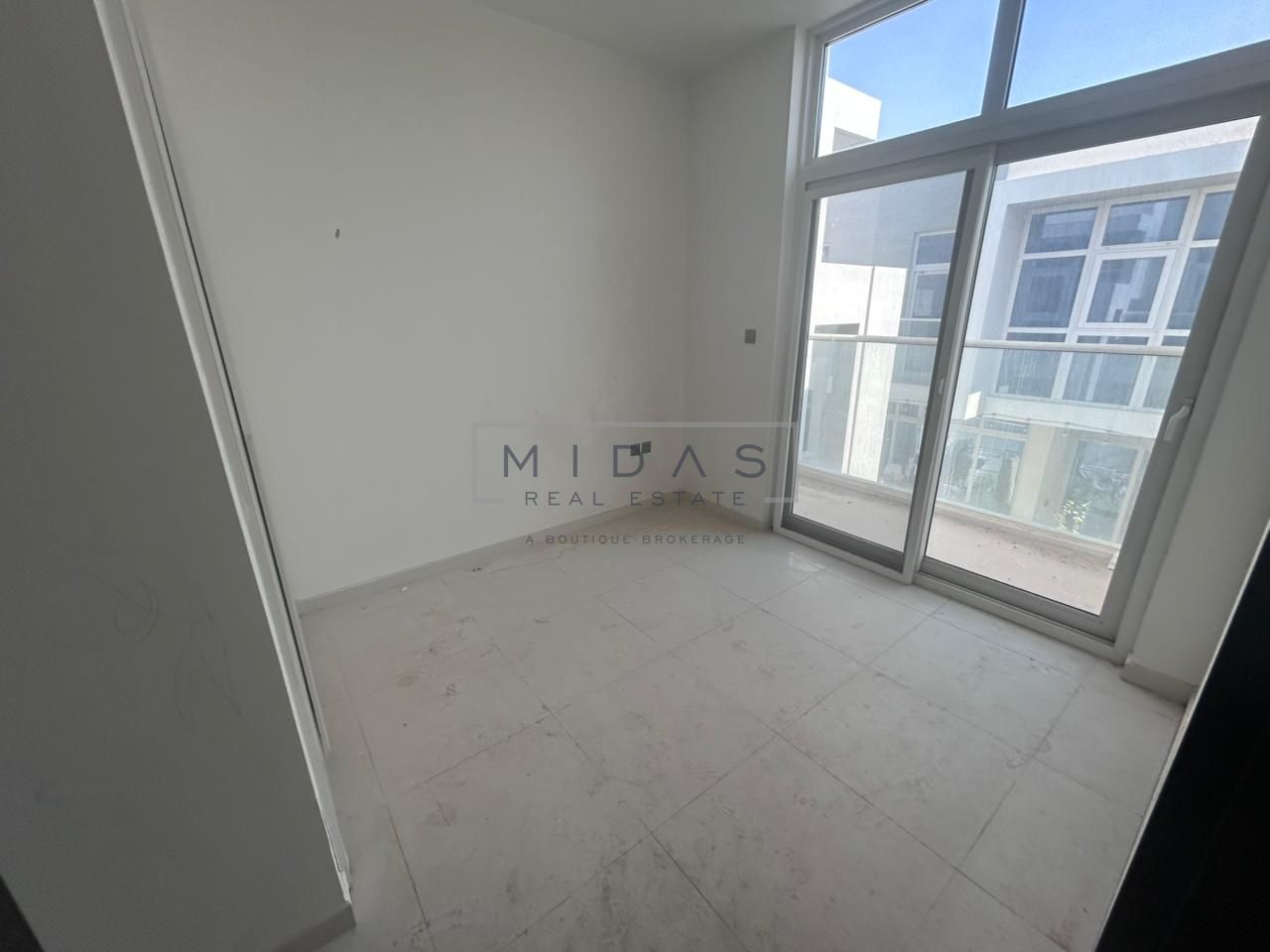 3BR/Spacious | Accessible | Excellent Amenities