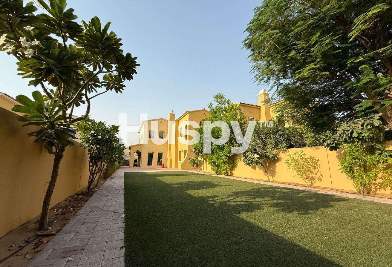 Landscaped | Vacant Now | Close To Amenities