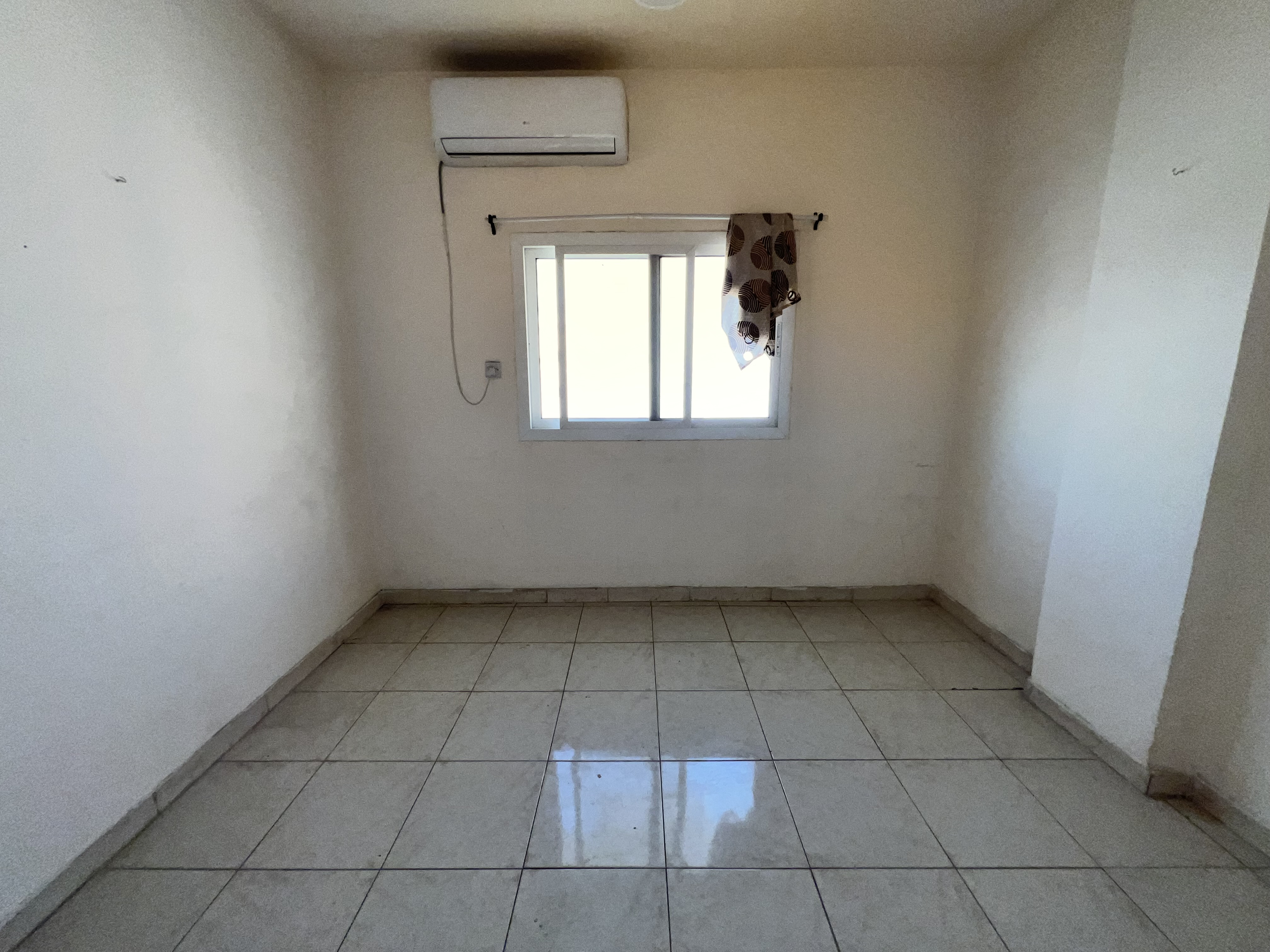Lavish And Spacious 1 BHK Apartment For Family Near To Mango Market