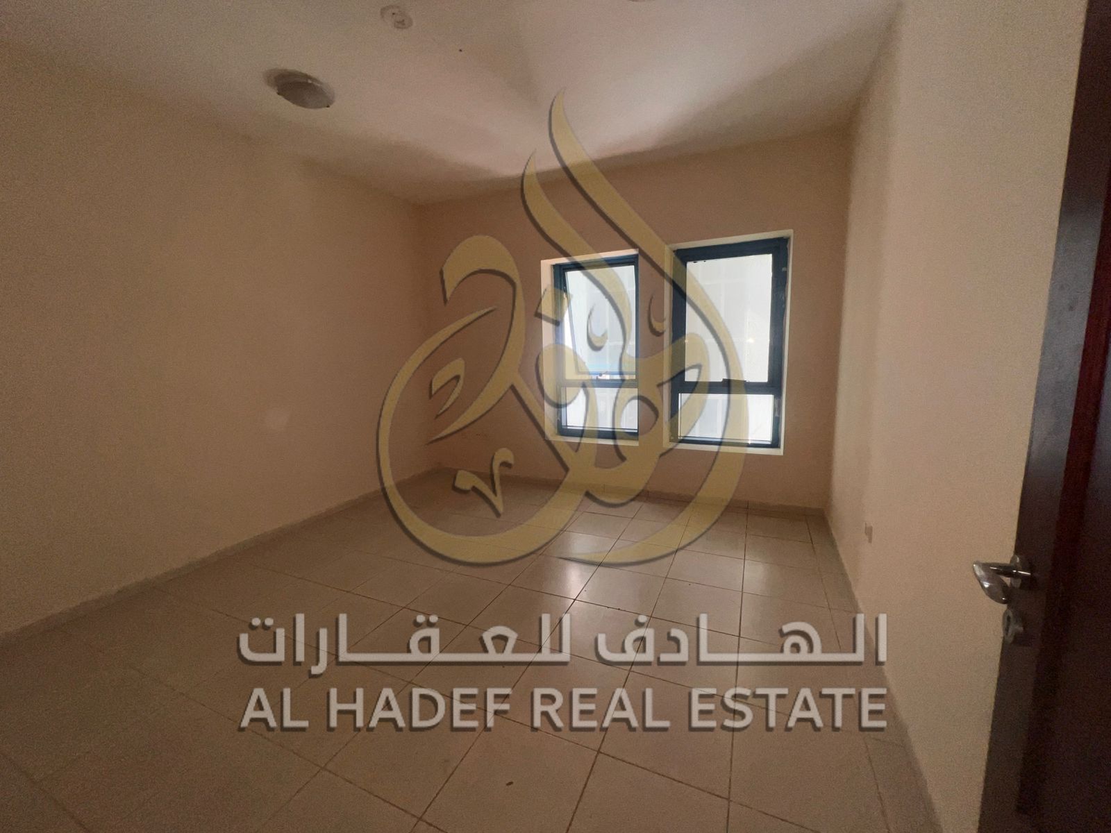 For annual rent in Al Qasimia, Sharjah: Two bedrooms and a living room with easy payment options in 4 or 5 installments.