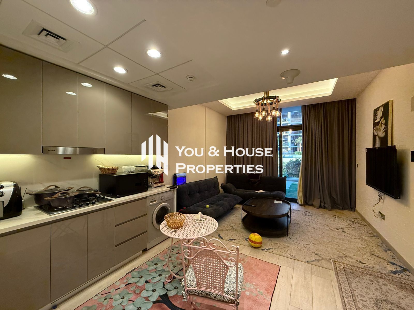 Fully Furnished 1 Bedroom I Premium Quality I Ready To Move In