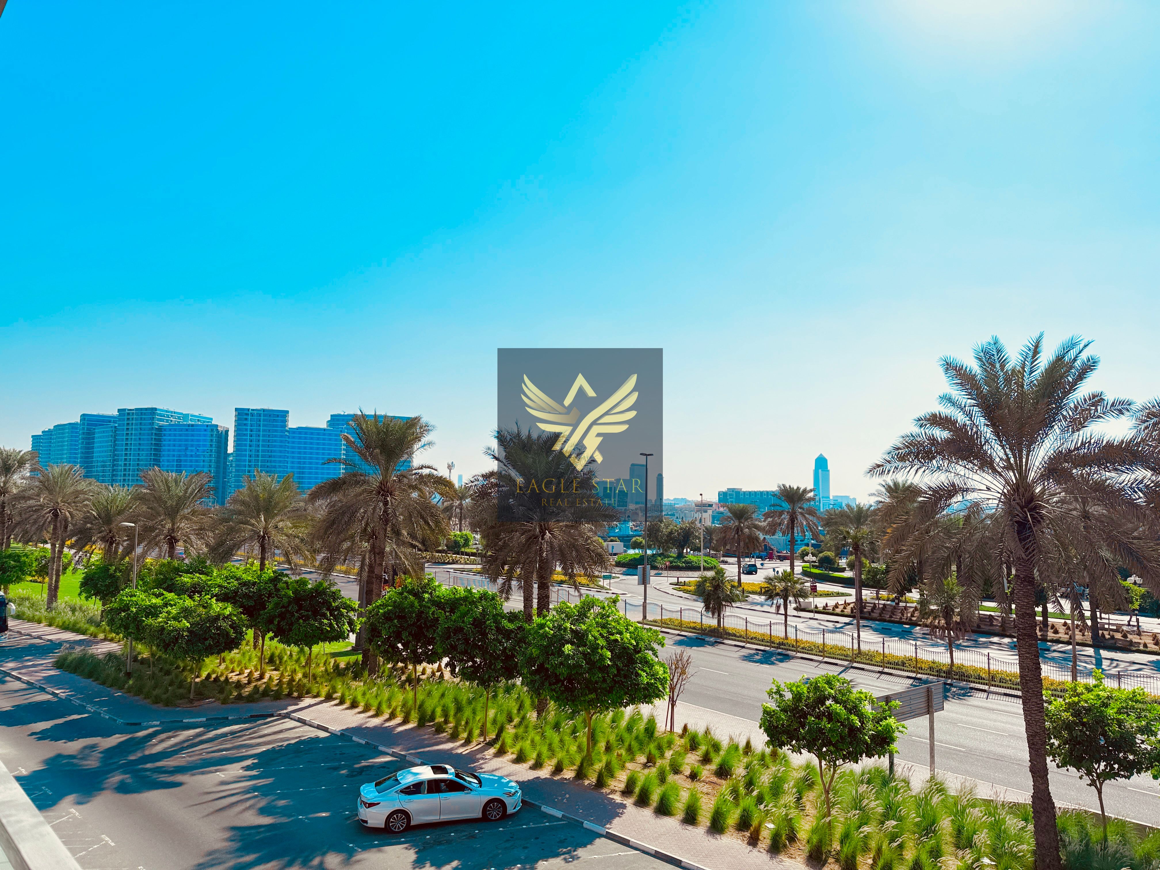 360 View Storage / Bright View Sunlight / Book Now