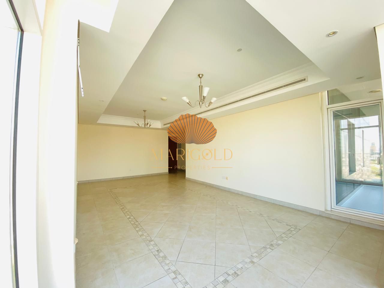 CLOSE TO METRO | SPACIOUS | FAMILY BUILDING