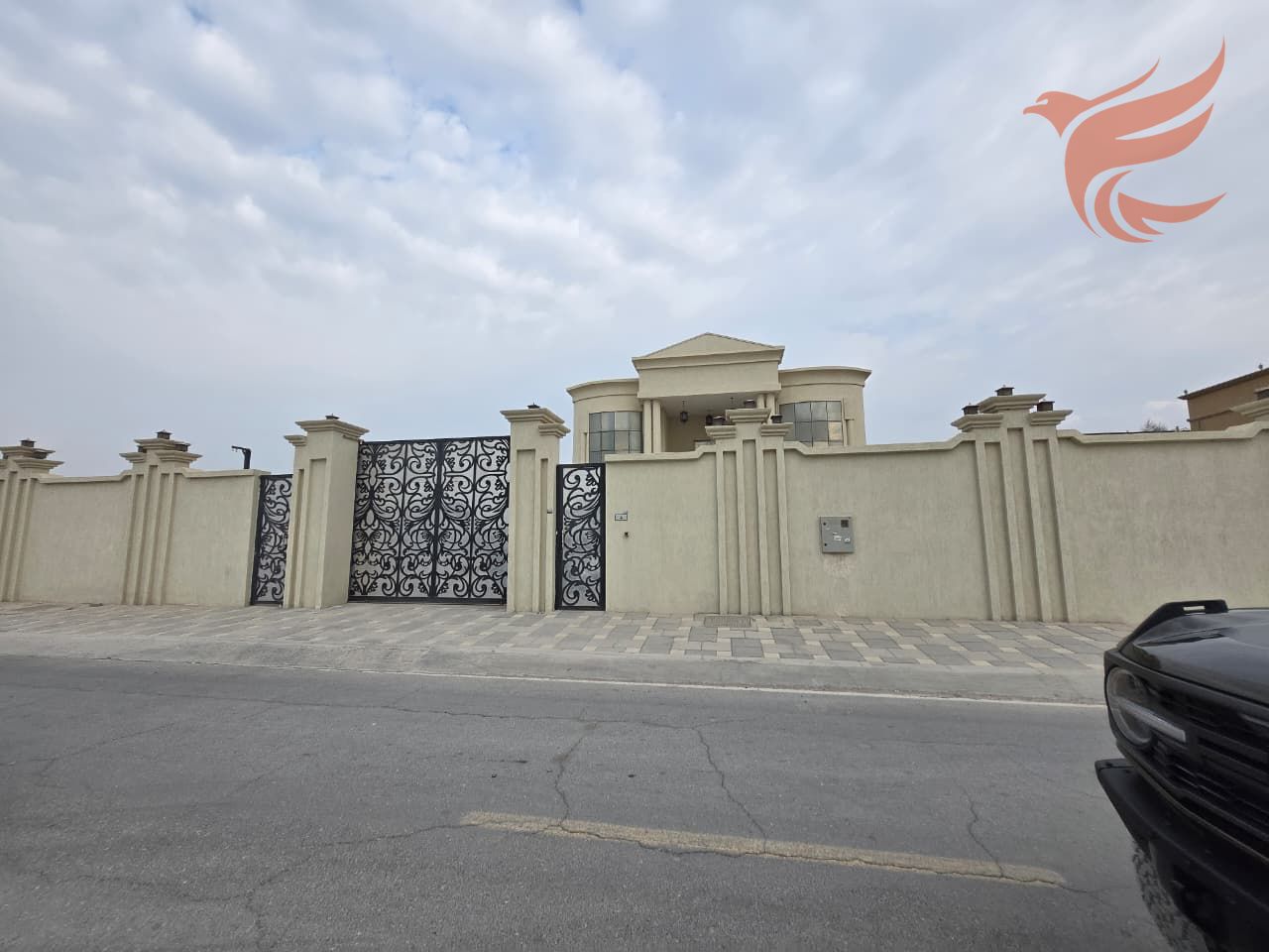 Spacious 7 BR Villa for rent in Al Qusaidat 150K
