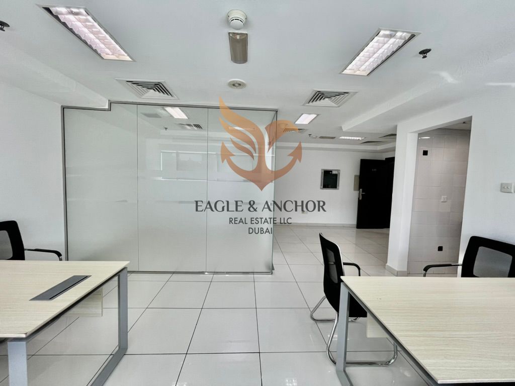 COVERED PARKING | CHILLER FREE | FITTED OFFICE