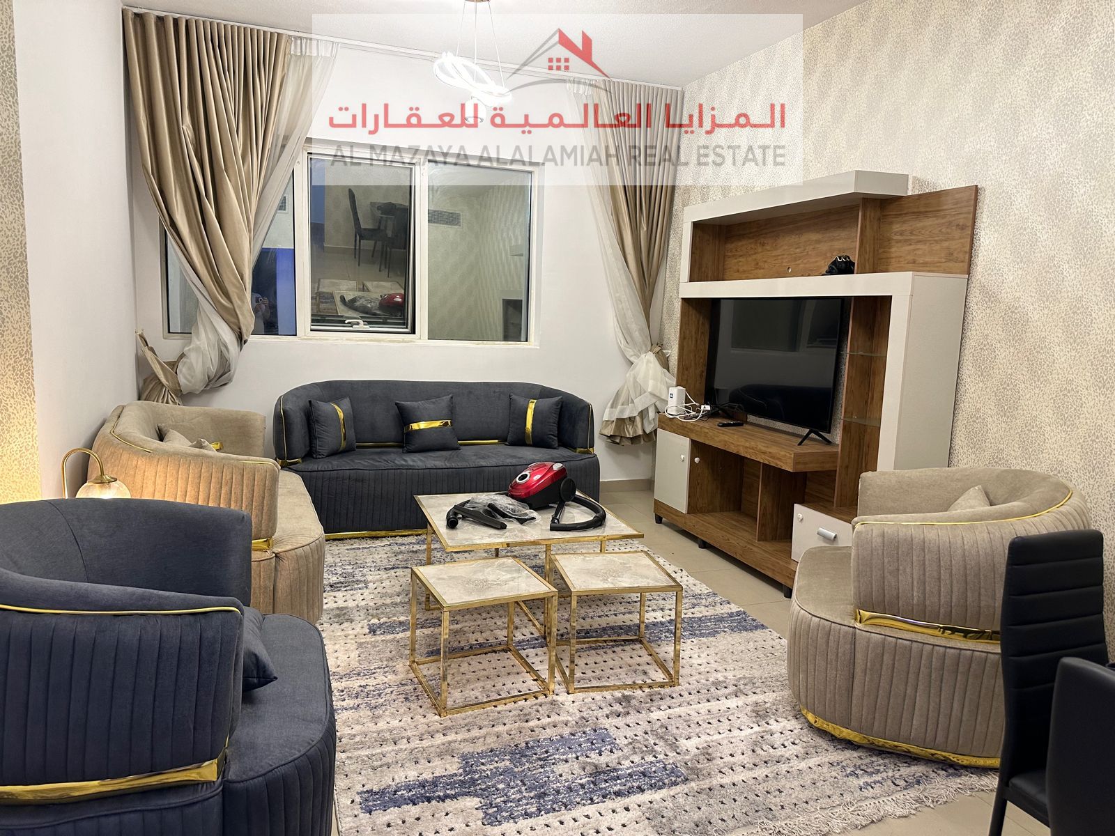 For rent monthly - fully furnished one-bedroom apartment and living room with hotel furniture - Sharjah - Al Taawun - with internet