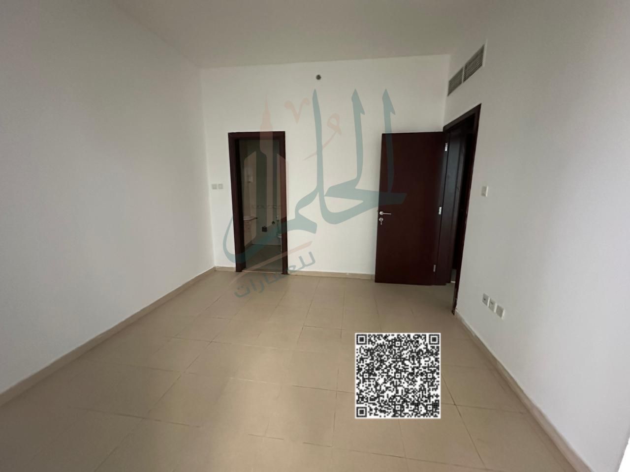 Apartment for Sale in City Towers – Ajman A great opportunity to own an apartment in a prime location with a partial view of the palace,