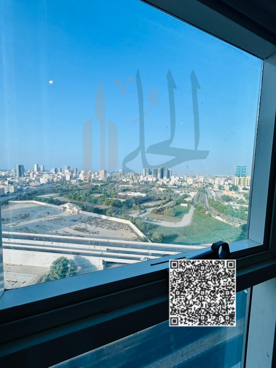 Apartment for Sale in City Tower – Ajman A resale apartment with an open view of the Palace and Al Safeer Mall, featuring two bedrooms,