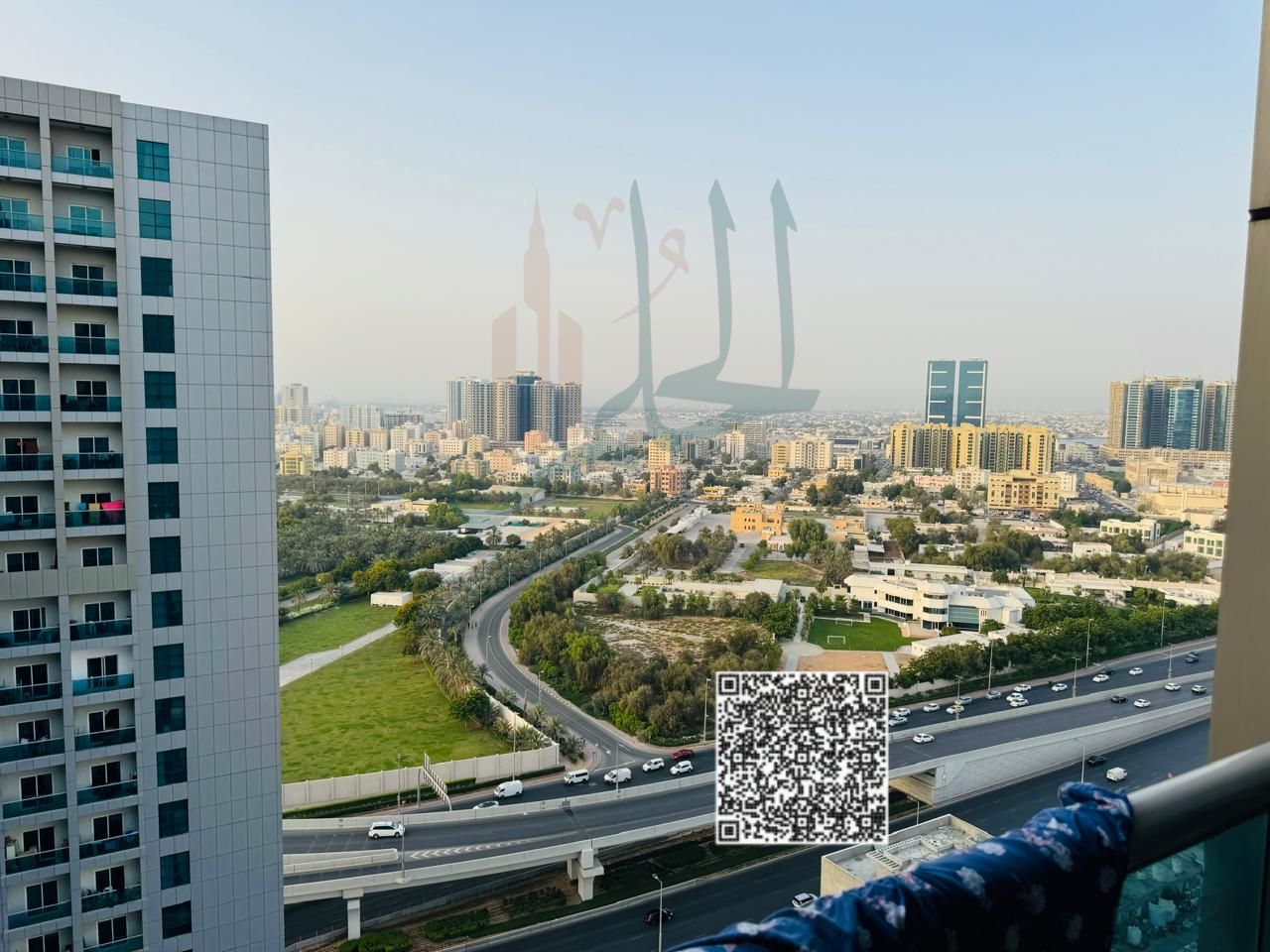 Apartment for Sale in City Tower – Ajman A resale apartment with an open view of the Palace and Al Safeer Mall. The apartment consists of two bedrooms