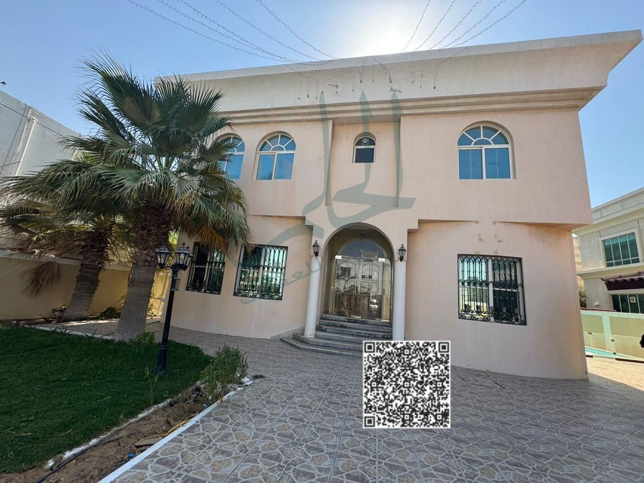 For Rent – Two-Storey Villa in Sharqan, Sharjah Location: Prime location directly on the main street Large yard, covered parking, swimming pool