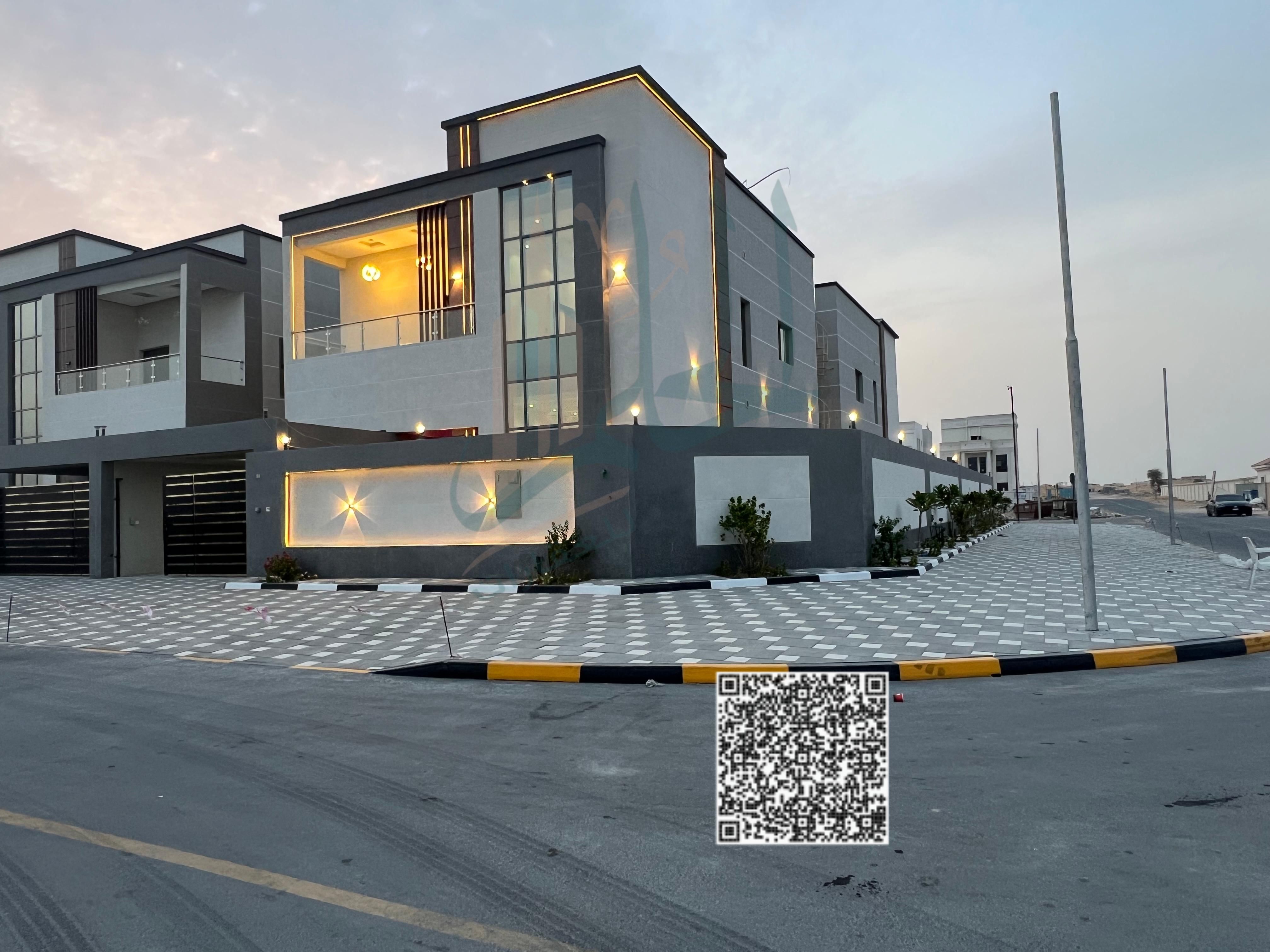 Corner villa first tenant modern finishes, 4 master bedrooms, living room and sitting room