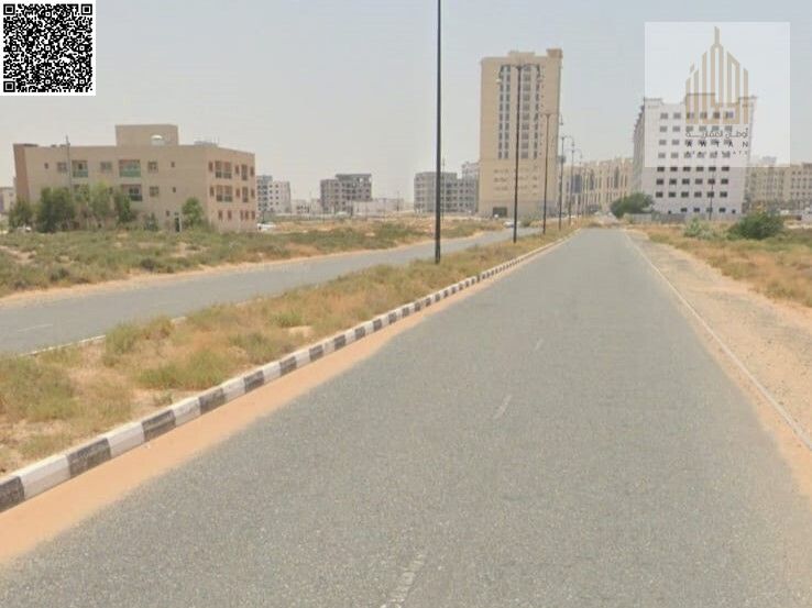 Commercial land in a prime location for investment, freehold ownership
