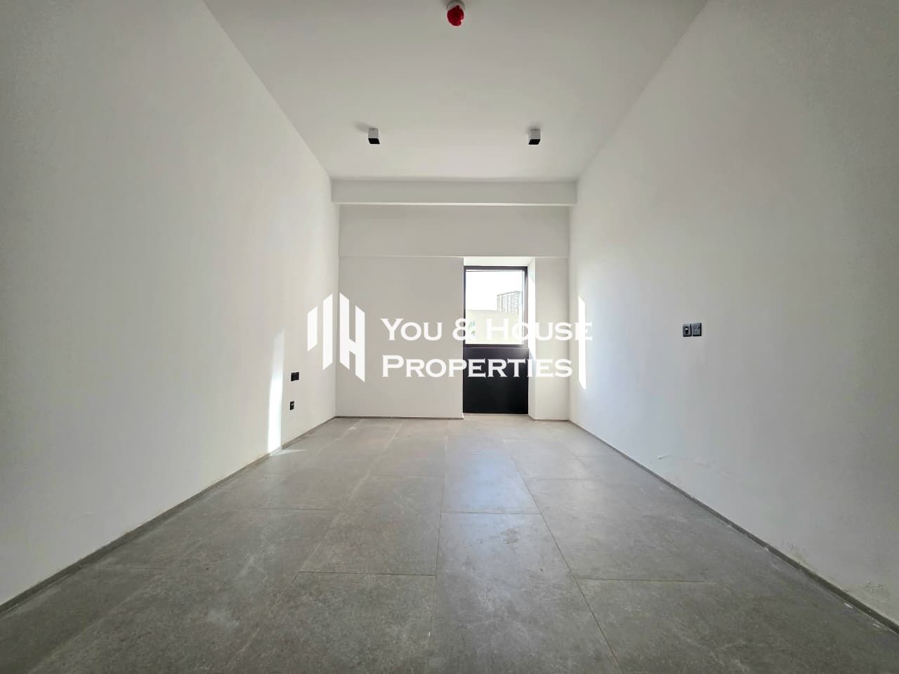 Exclusive 1-Bedroom Suite With Jacuzzi | Refined Comfort I Modern Design