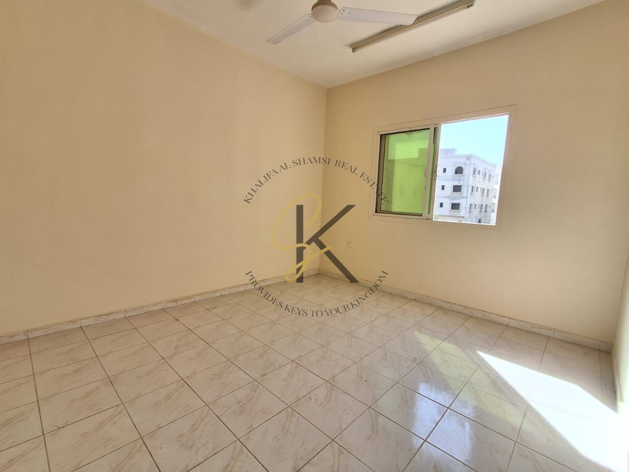 Low Cost Living!!! Spacious 1BHK Available Near Al Zahia City Center For Family only in 30k, Cloce to Dubai Exit, Muwaileh Sharjah , Call Umer