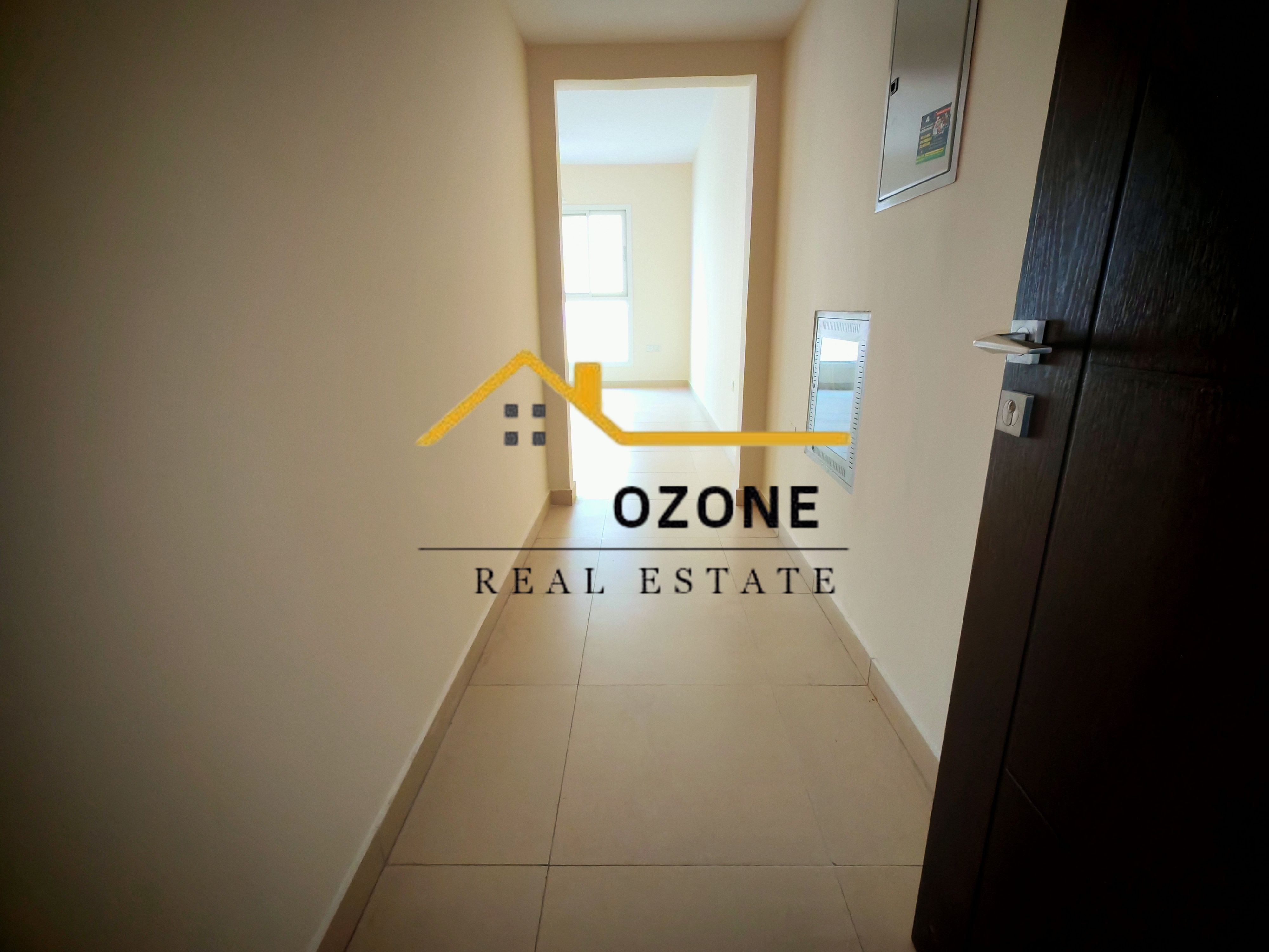 Specious 2BHK in Muwaileh School Area // Family Building