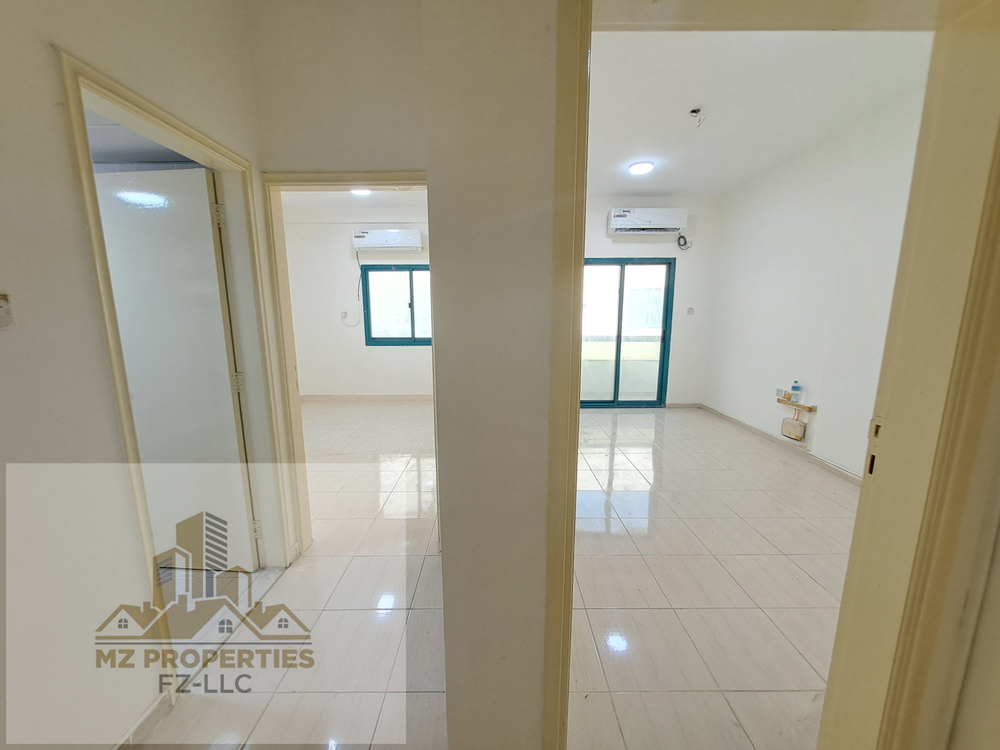 NO DEPOSIT ! FANTASTIC AND BEAUTIFUL ! 1 BEDROOM CLOSE HALL ! IDEAL LOCATION ! REASONABLE PRICES ! IN 26999