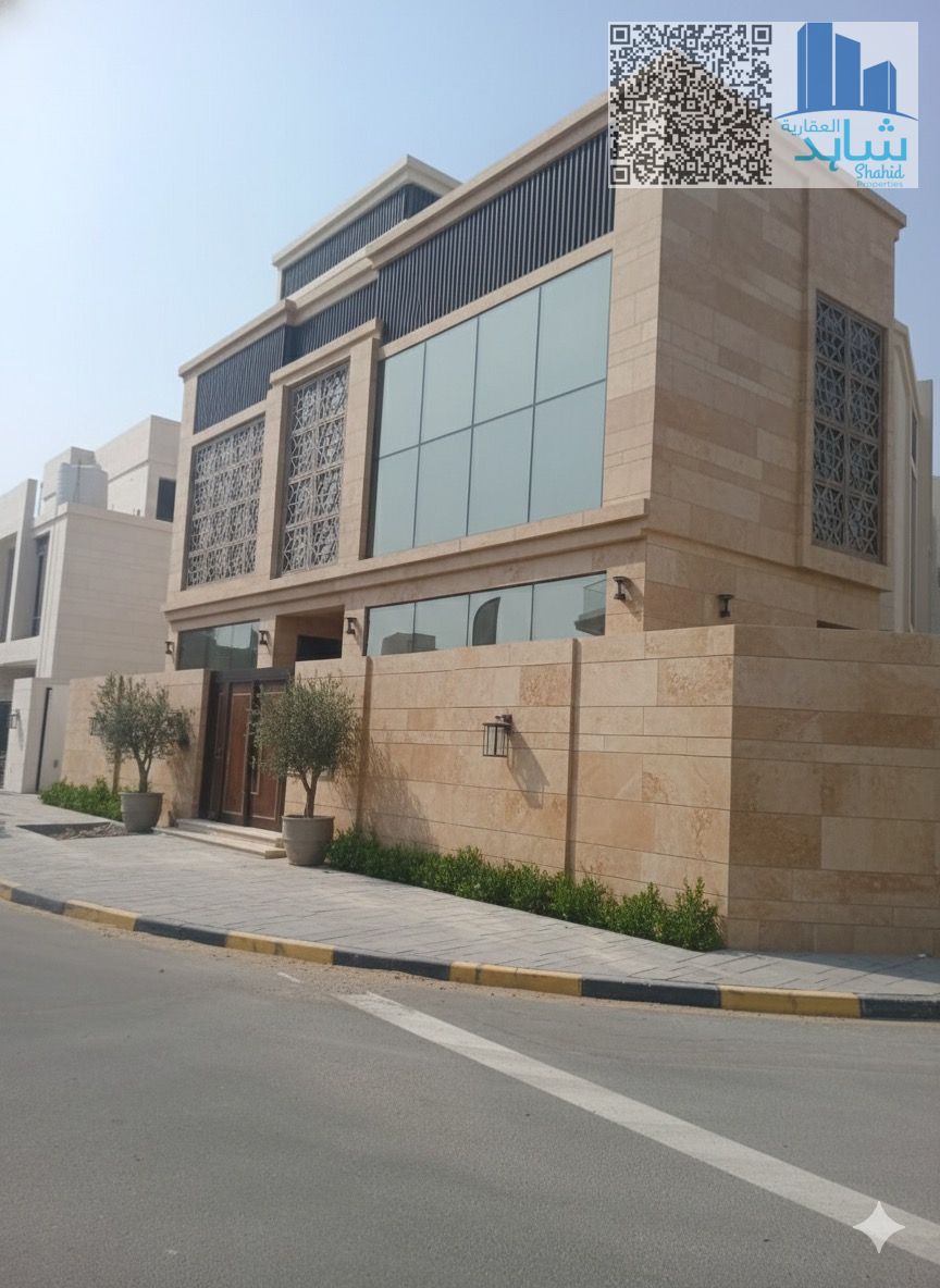 Furnished Villa / Corner Unit / Luxury Furniture/ Brand New