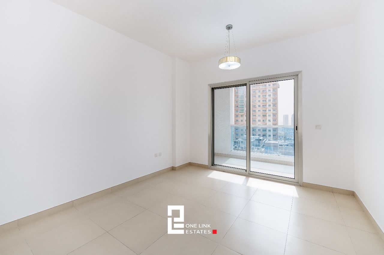 Unfurnished | 2 Bedroom with Balcony | Spacious Layout | Ready to Move