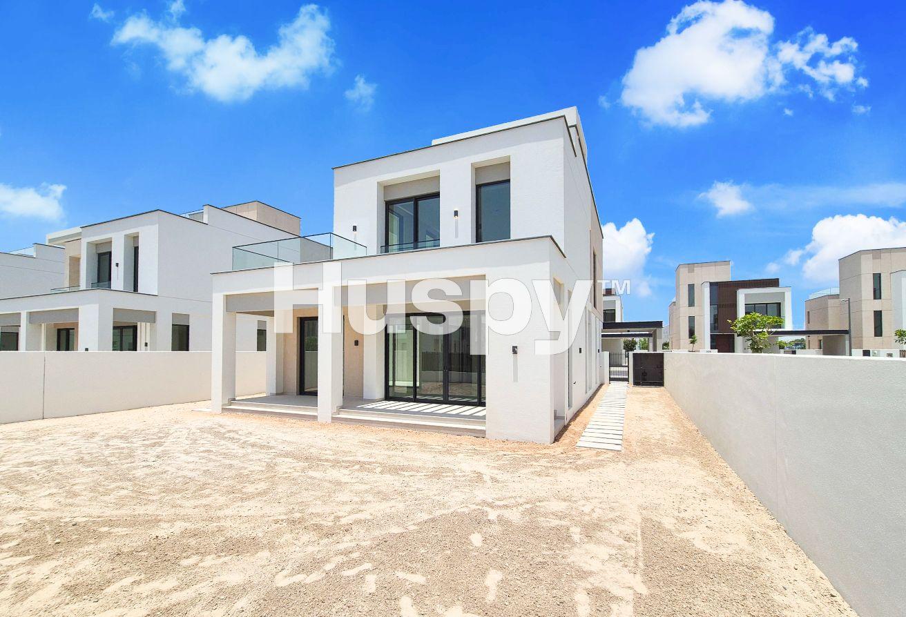 Vacant Now | Opposite to Pool | Single Row