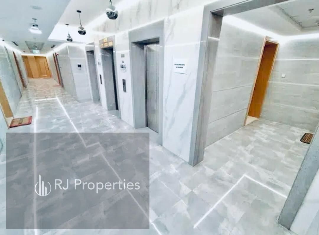 2BHK Specious Apartment Closed To Muwaileh Park with Wardrobe With Covered parking
