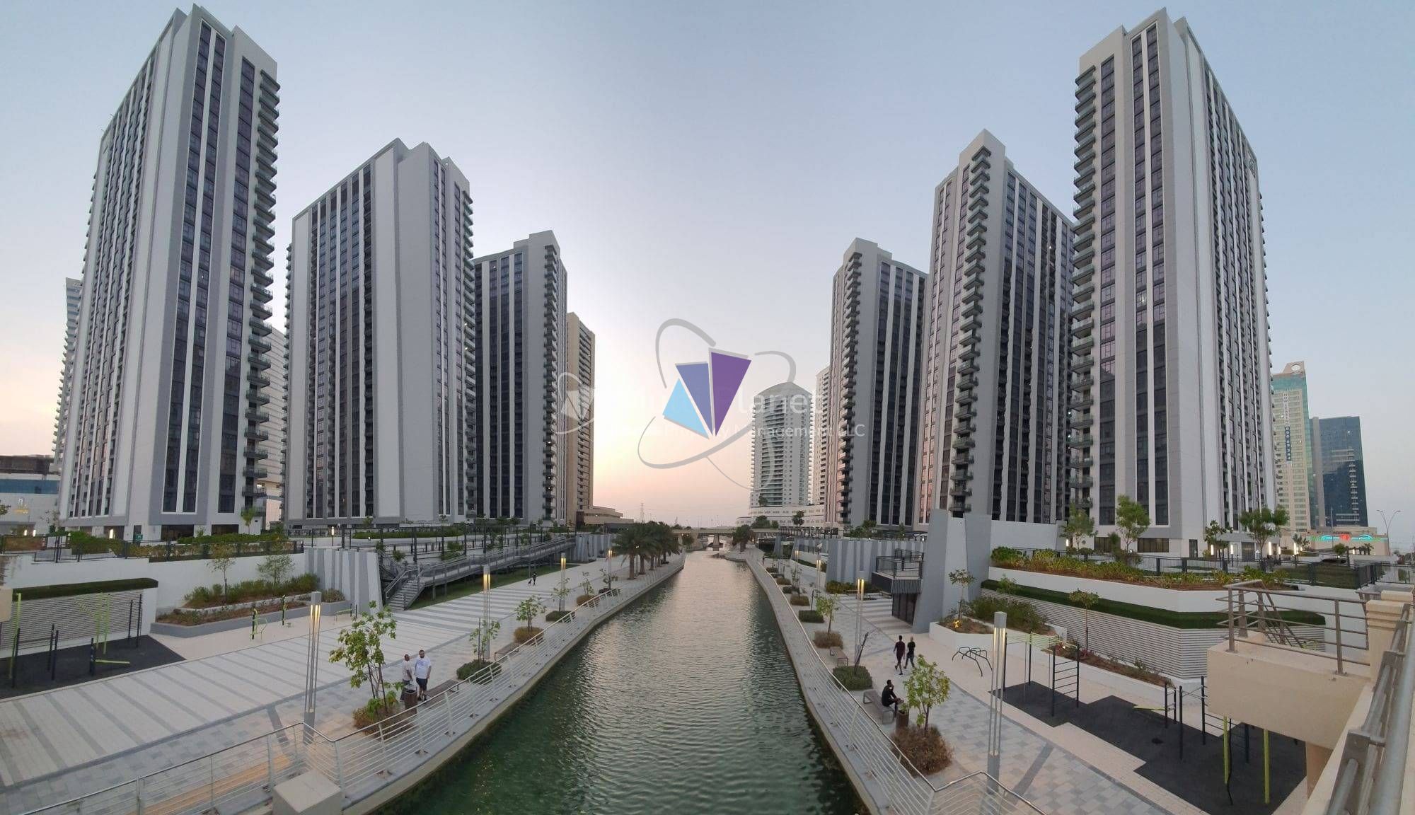 Vacant 2BR w/Balcony | Master | Bridges T2 | 5 Ch