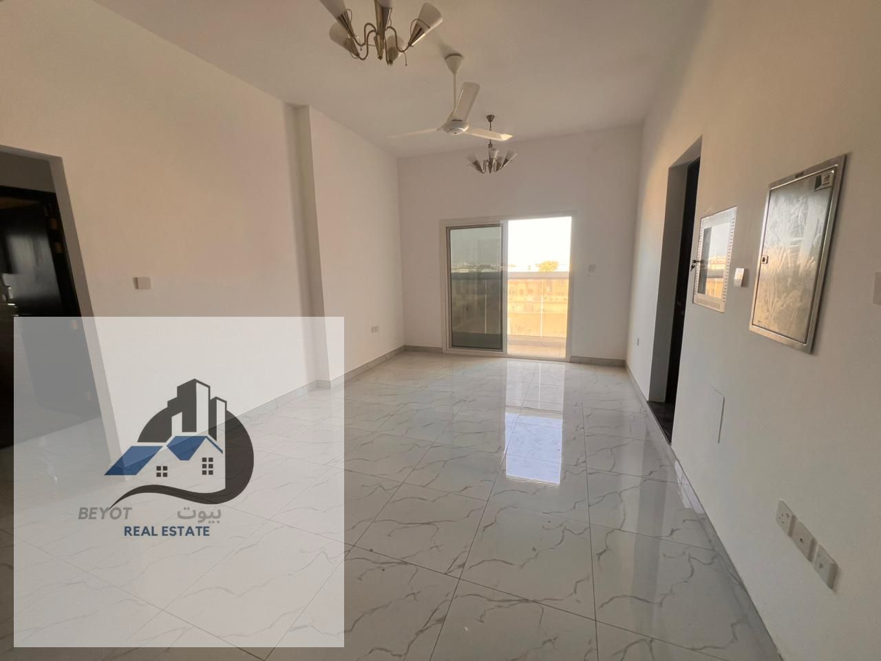 For Rent in Ajman – Al Mowaihat 3 A spacious 2-bedroom apartment with a private rooftop in a quiet and convenient location, ideal for families. Apar