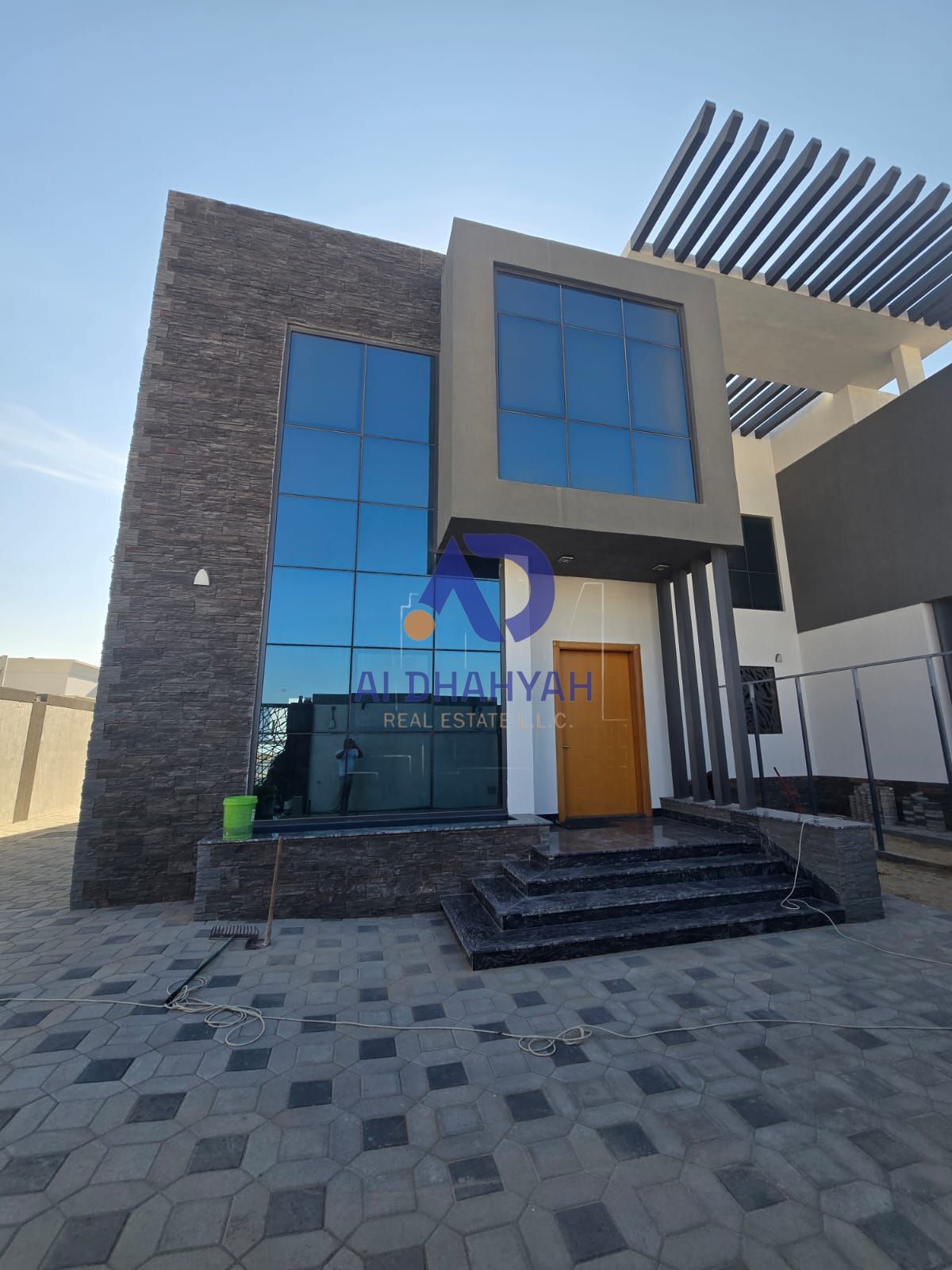 For Sale or Rent: Twin Villas with High-End Classic Finishes – Al Hoshi A unique opportunity to own or rent a sophisticated home in a prime location.