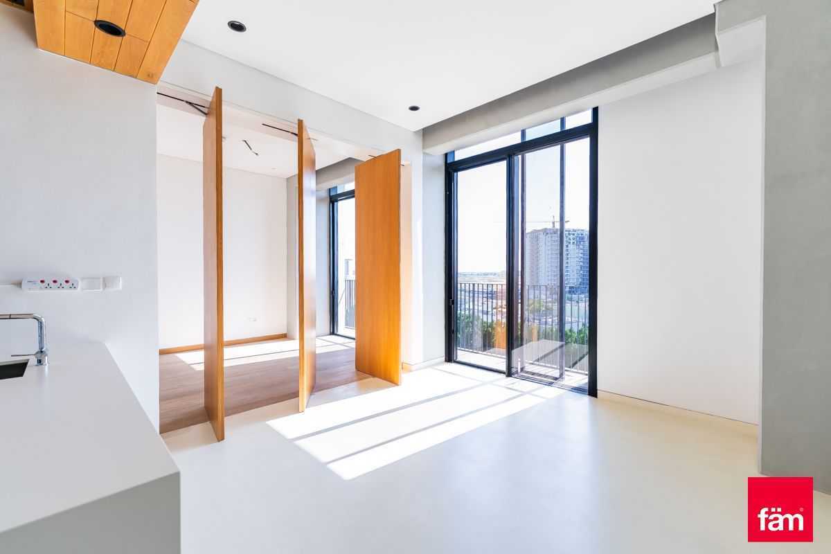 Unfurnished | Vacant now | Exquisite Living