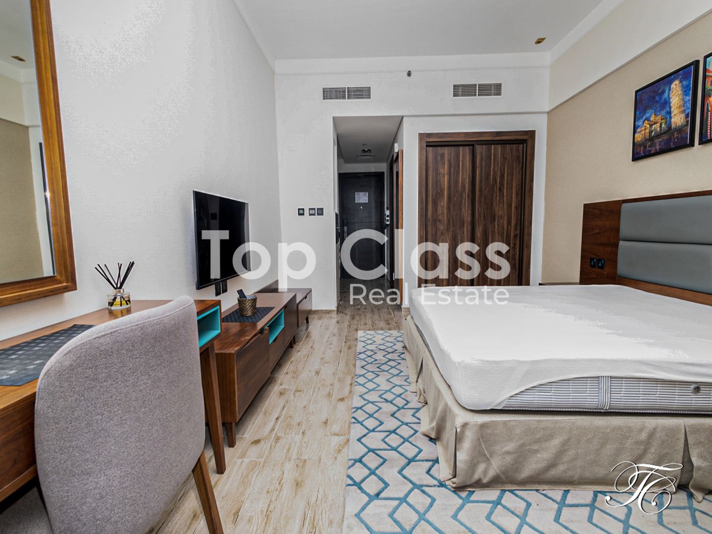 Ready to Move| Fully Furnished | Modern Interior