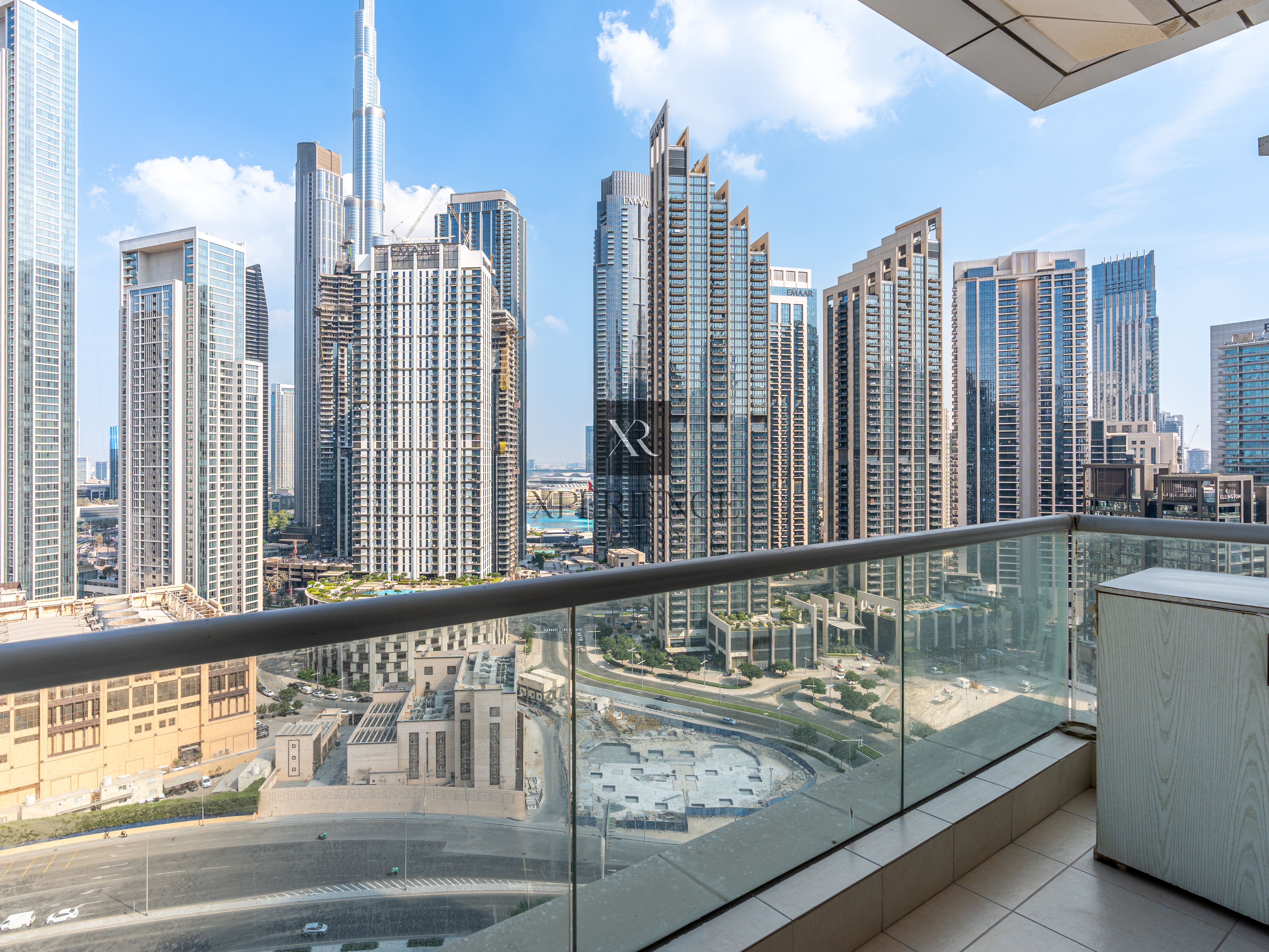 BIG UNIT |TERRACE AND BALCONY | BURJ KHALIFA VIEW | RESALE