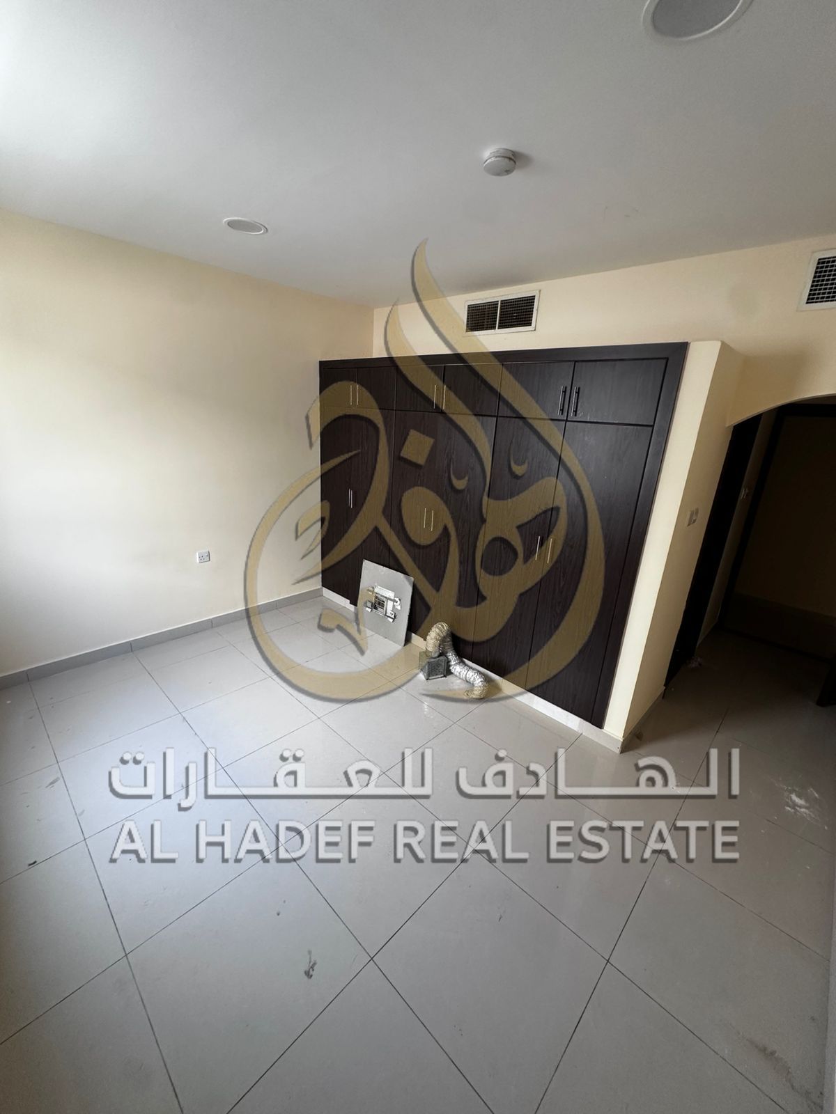 Spacious and distinctive apartment in a strategic location close to all services
