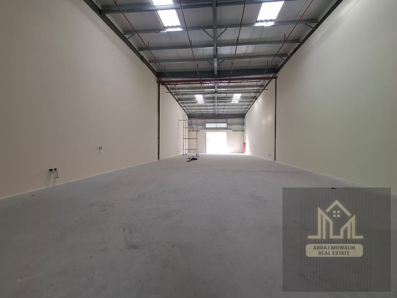 2852 sq ft Warehouse available for rent only 140k industrial area 18 sharjah