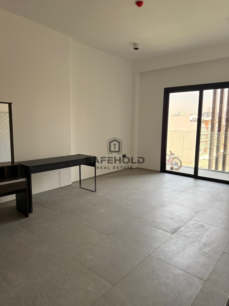 URGENTLY RENT | SPACIOUS 2 BHK WITH BEST PRICE | PRIME LOCATION