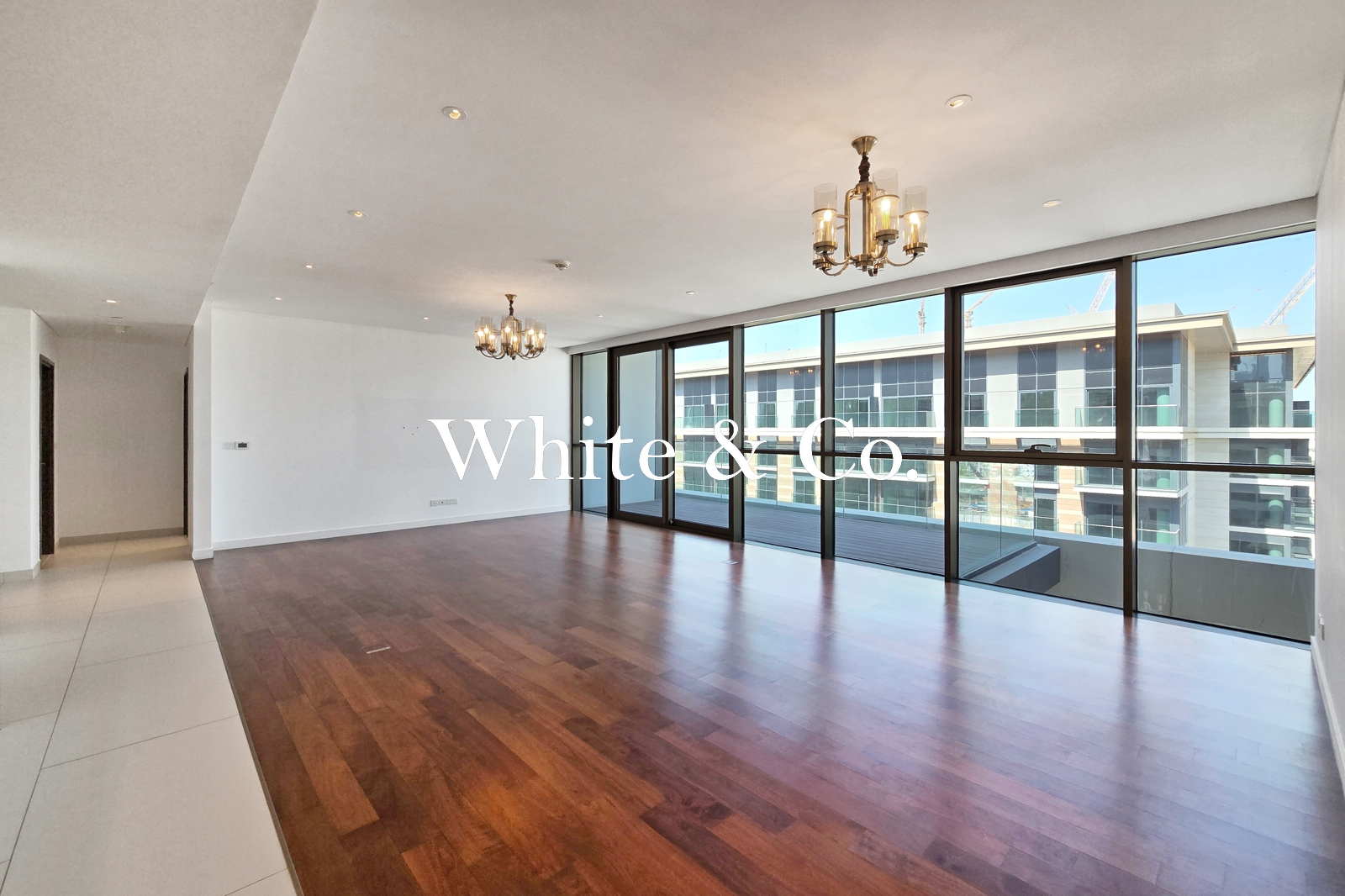 Corner | Prime Location | High Floor