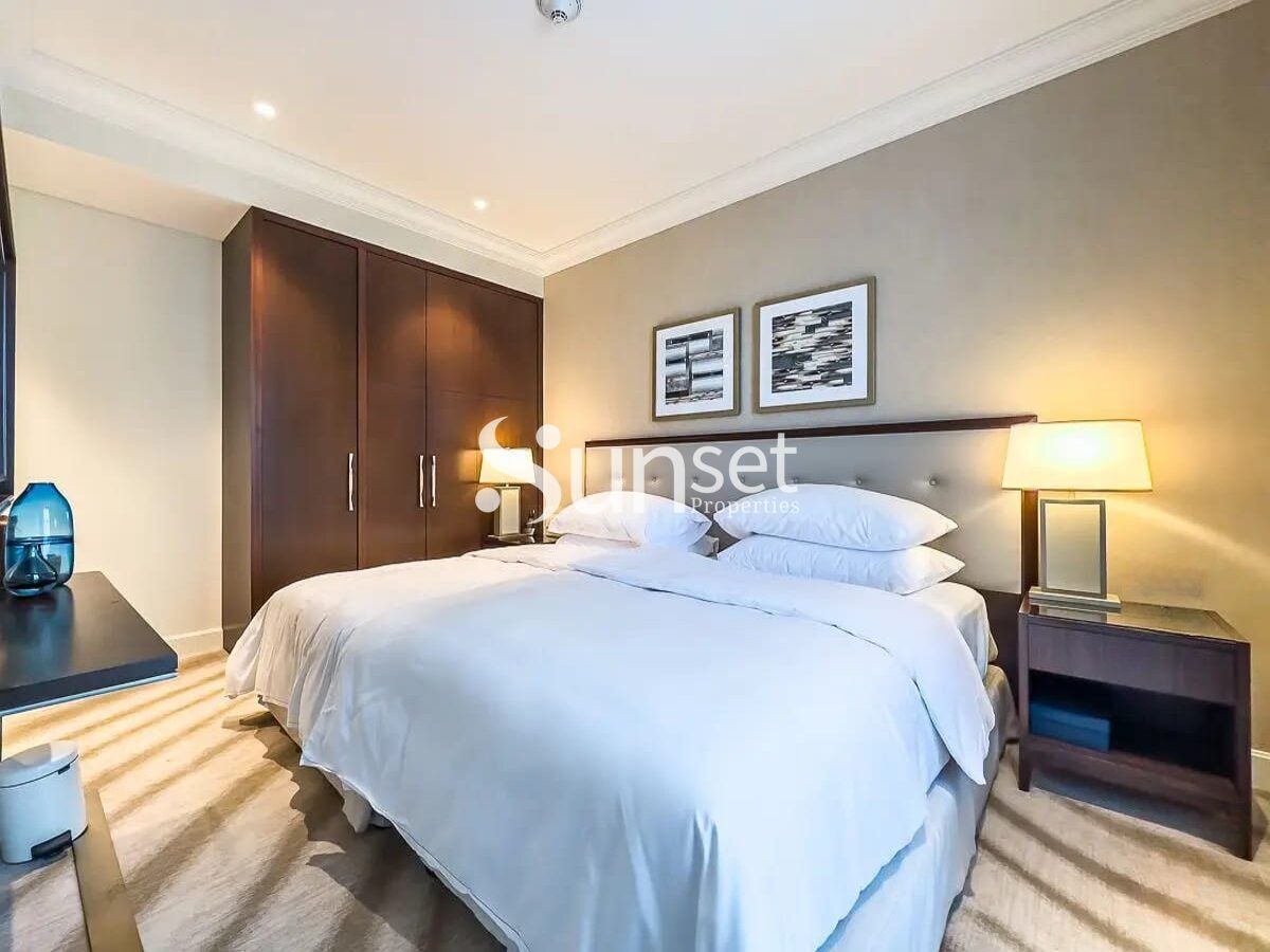 Elegant 2BR Apt | Burj Khalifa & Fountain Views