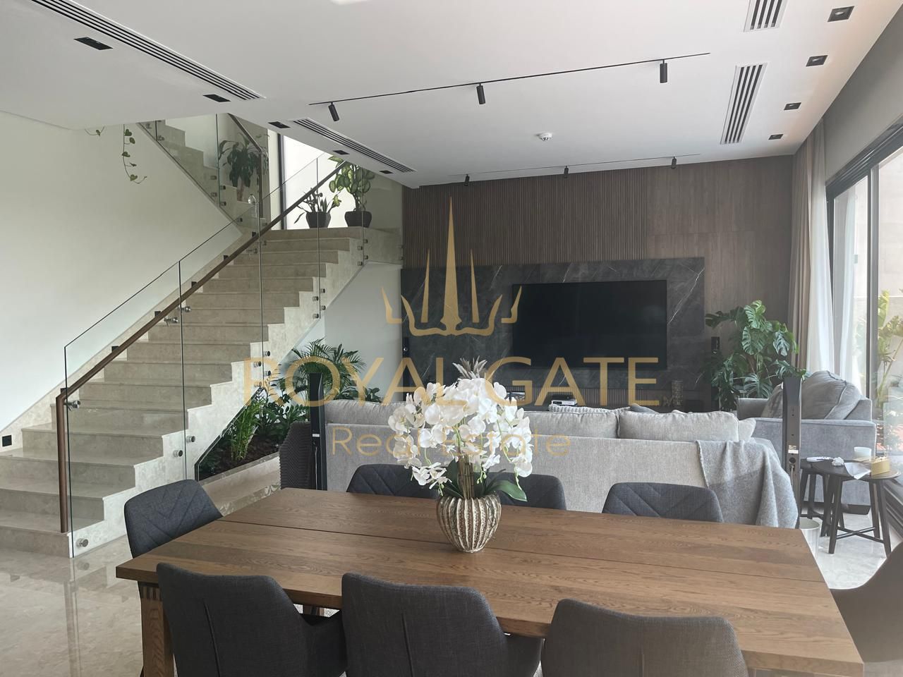 4 Bedroom Villa | Modern Luxury | Serene Yas Island Living