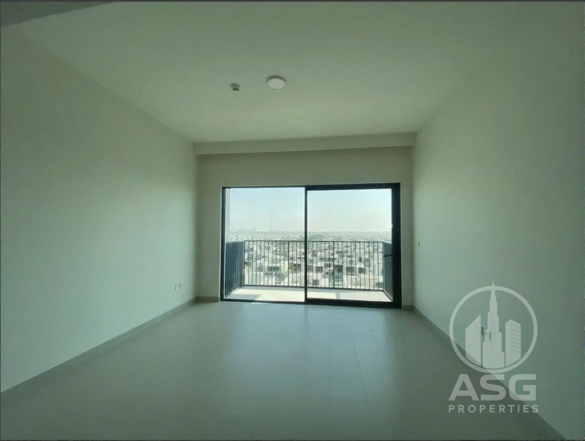 Chiller Free/ Stunning Villa Views/ Next to Park