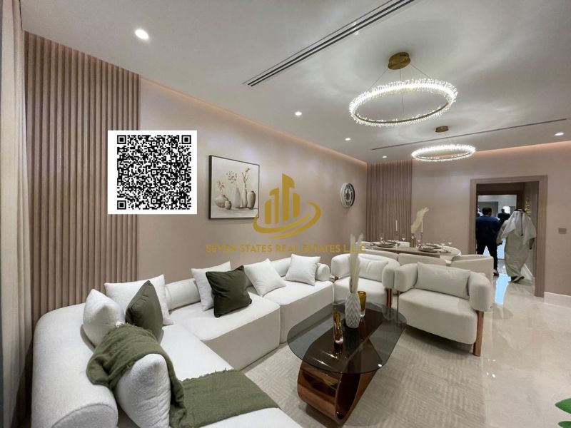 With a down payment of AED 73,000, own a one-bedroom apartment with a view of the Crystal Lagoon, in a residential complex featuring 48 amenities. Fre