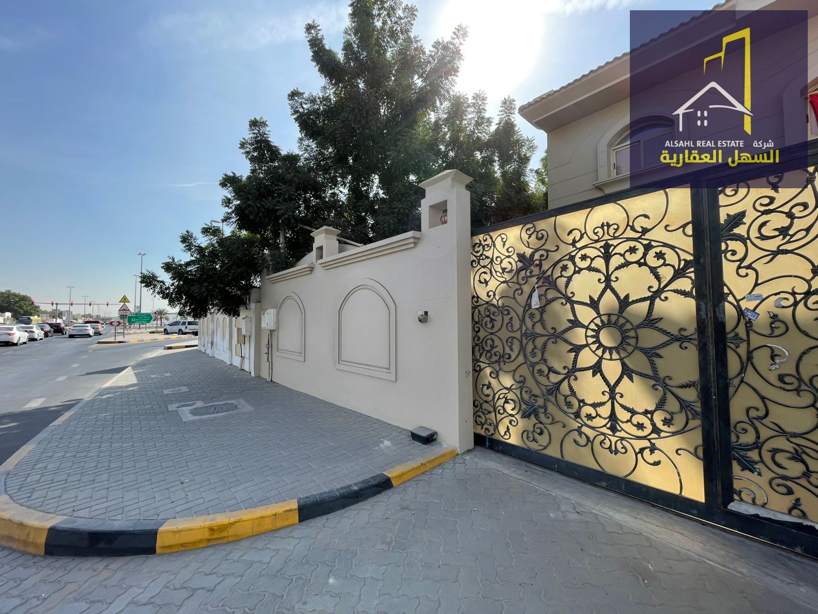For Sale – Two Attached Two-Storey Villas in Al Jazzat (Al Riqqa), Sharjah Land Area: 8,000 sq. ft Building Age: 10 yearsAl Riqqa Suburb,Al Jazzat