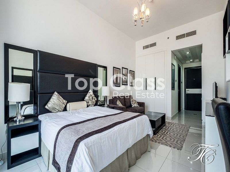 Fully Furnished | Facing Canal View | High Floor