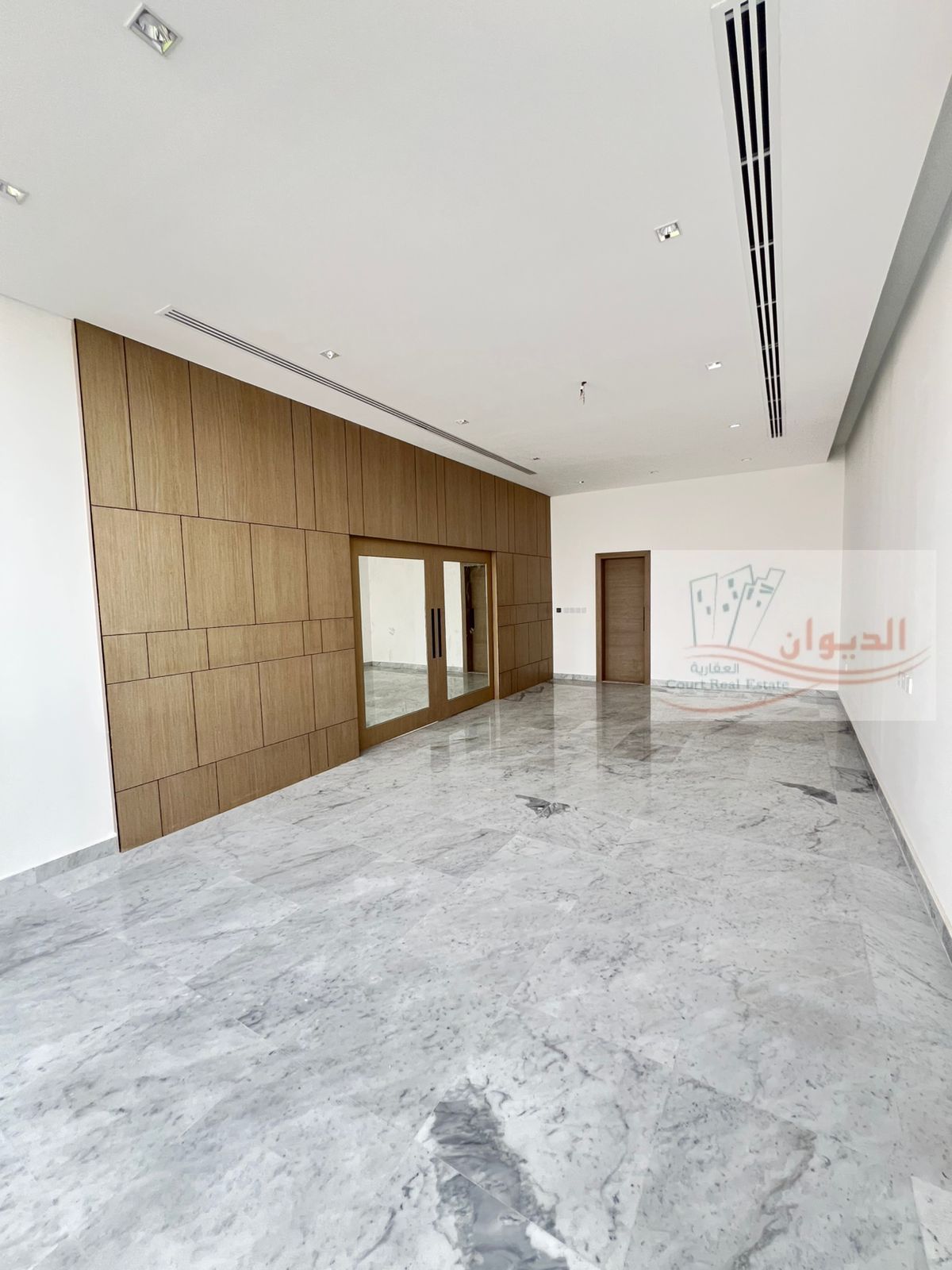 Luxurious villa, high-end finishing, prime location