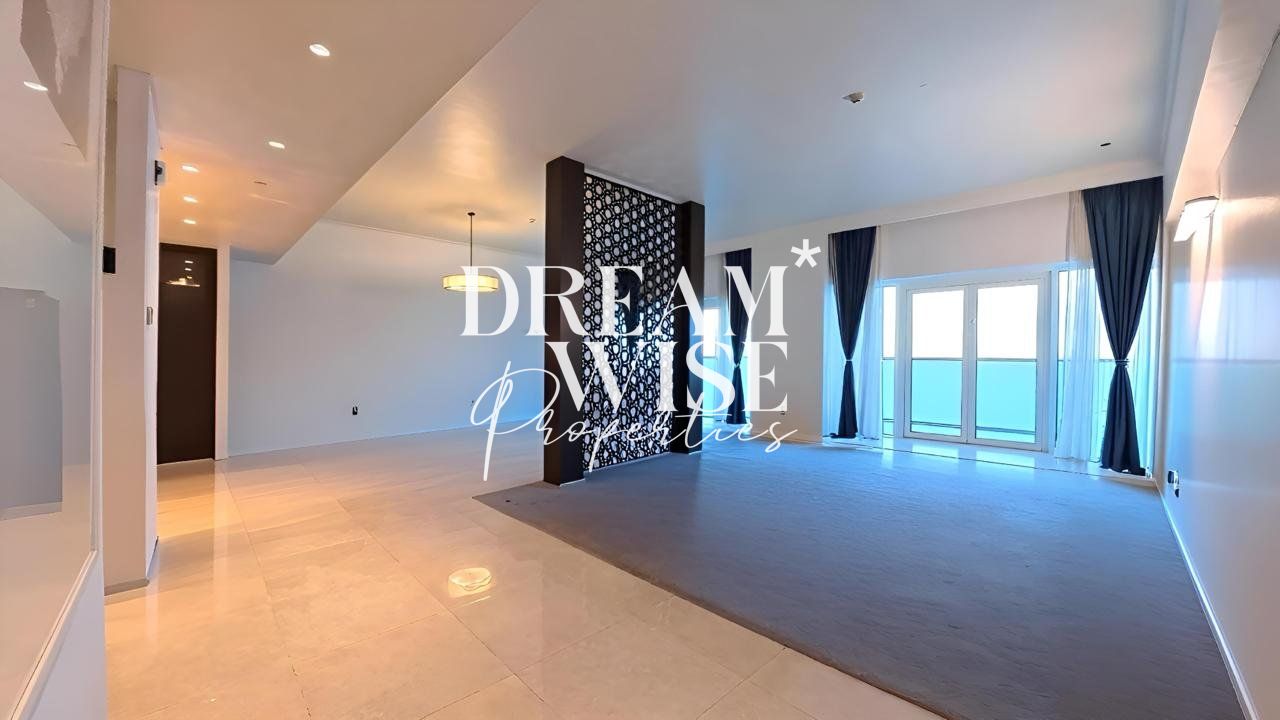 Luxurious 3BR Apartment | Balcony w/ Full Sea View