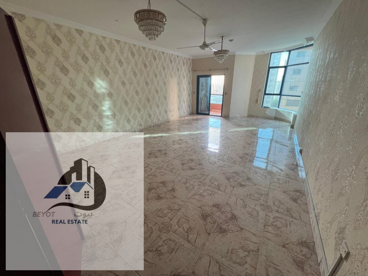 Annual Rent – Spacious Apartment in Al Nuaimiya Towers 1 Location: Al Nuaimiya 1 – Near Al Hikmah School, a prime area close to shops, services,