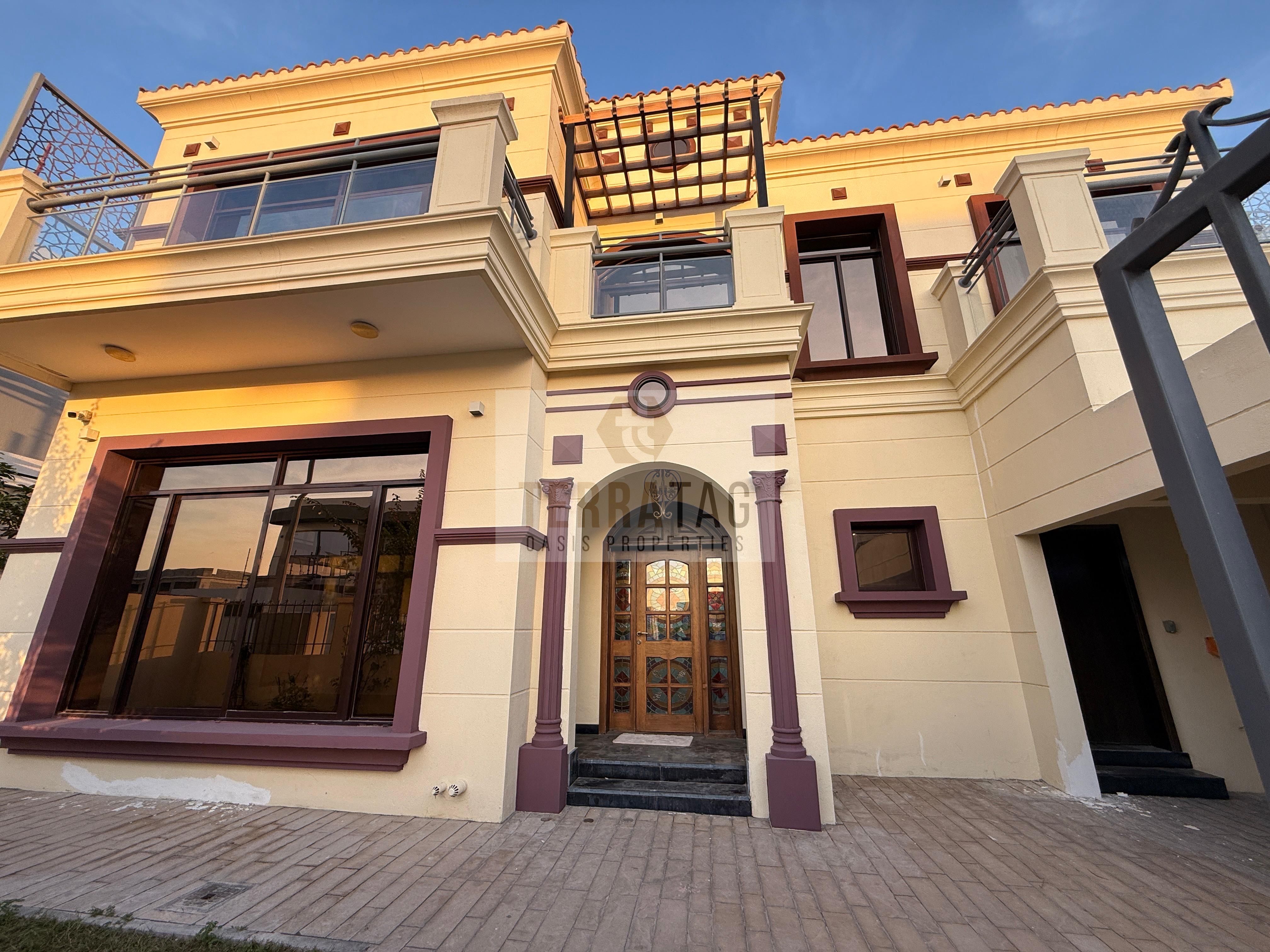 PRIVATE VILLA WITH POOL | EN-SUITE | HUGE