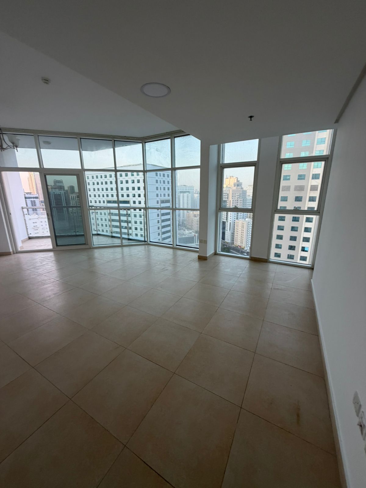 Premium Living on Al Khan Street - Huge Layout!