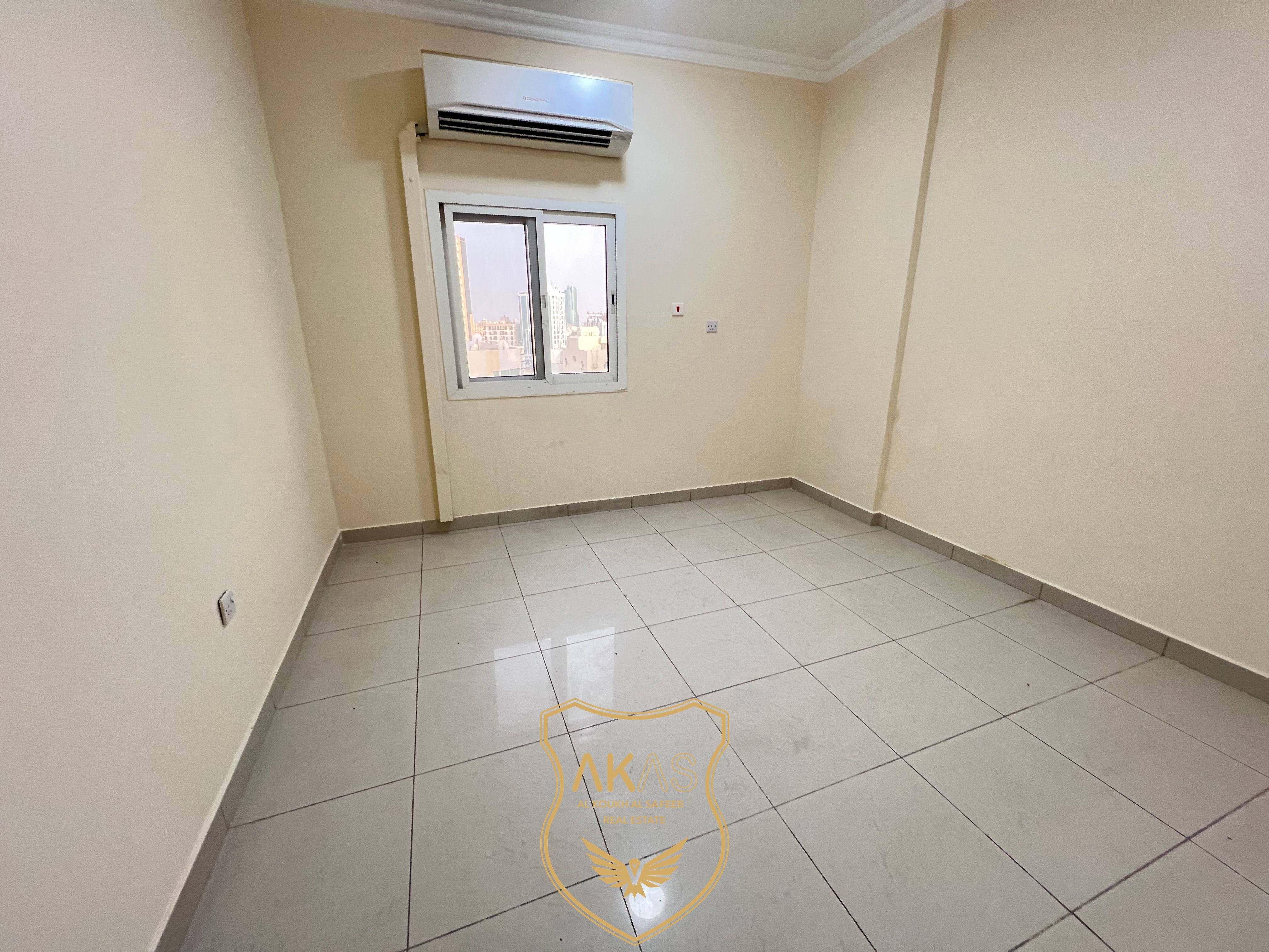 HOT Offer spacious 1BHK apartment NO Deposit !! ( Close Hall ) Rent only 27000 AED Year