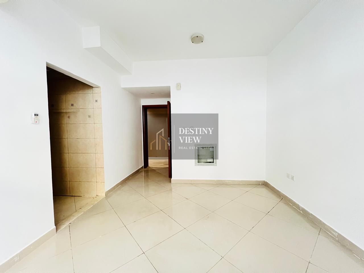 Like brand new lavish studio full family building