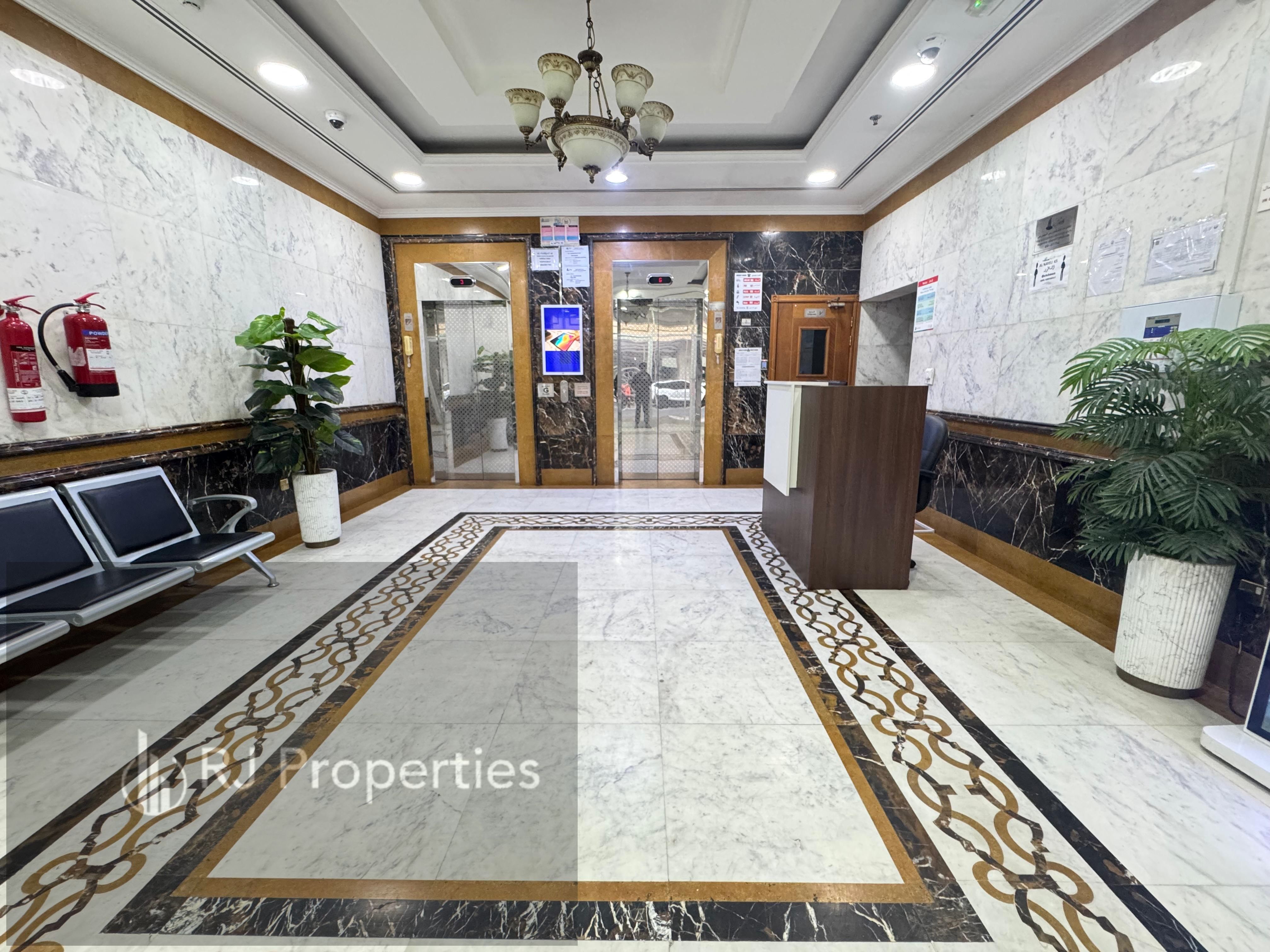 LUXURY 2BHK WITH WADEROBE 2full washroom ready to move only jest 47k