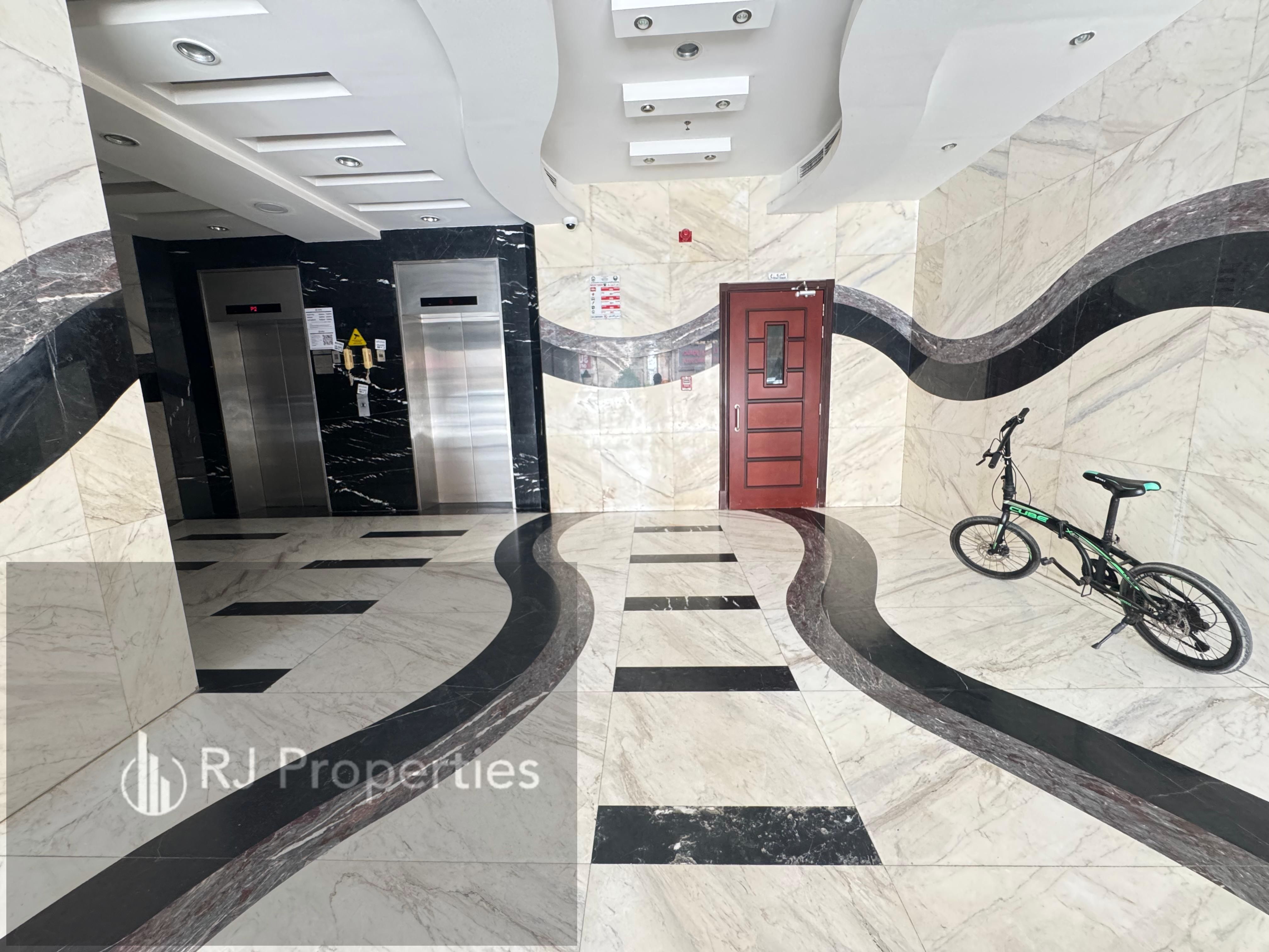 Very spacious luxury 1bhk with balcony waderobe 2 wishroom parking only JEST 43k